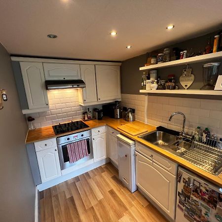 1 Bedroom Flat In Tolcross, Glasgow Top Floor. Luaran gambar