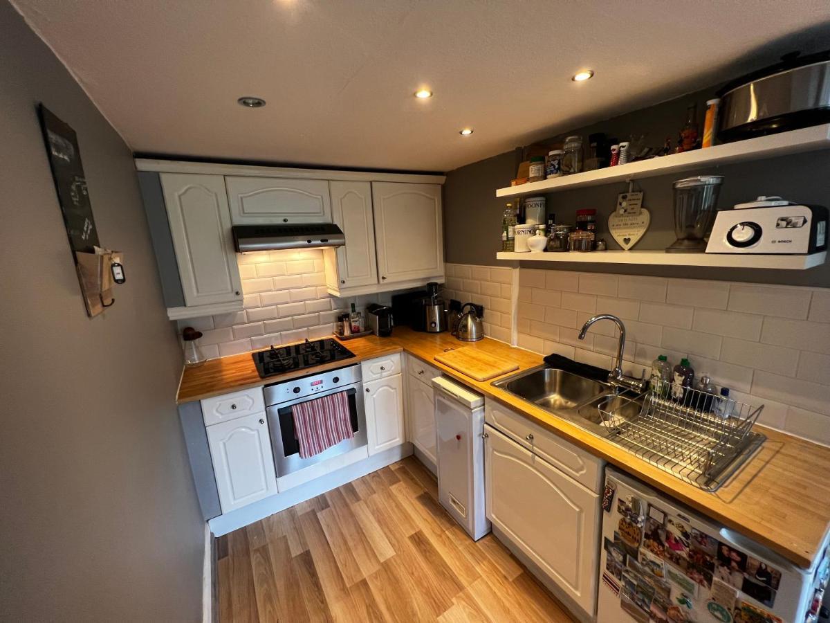 1 Bedroom Flat In Tolcross, Glasgow Top Floor. Luaran gambar